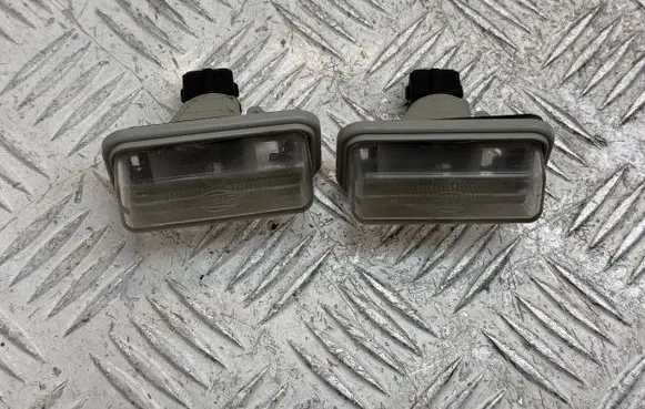 Toyota Avensis T250 Number plate light 8127005042 001479