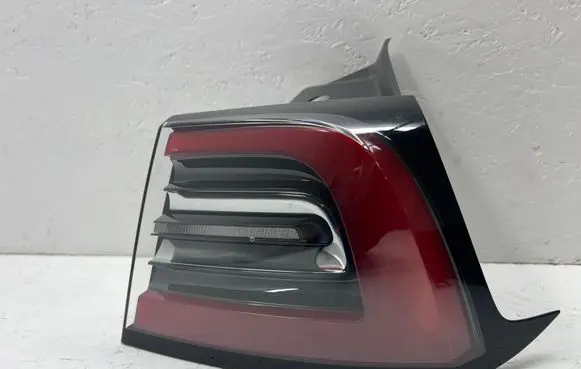 Tesla Model 3 Rear/tail lights 24529202 01534102