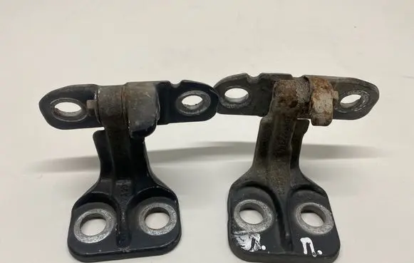Land Rover Evoque I Front door hinge set 