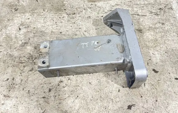 Audi TT TTS Mk2 Front bumper shock/impact absorber 8J0806109D