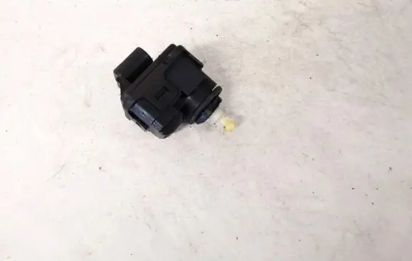 Audi A6 S6 C5 4B Headlight level adjustment motor 8l0841295