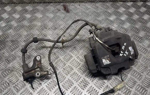 BMW X1 E84 Front brake caliper 6778145