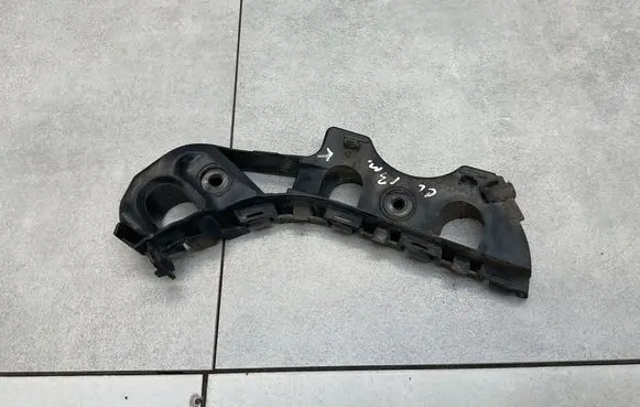 Volkswagen PASSAT CC Front bumper mounting bracket 3C8807183B