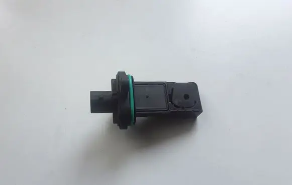 Opel Zafira C Mass air flow meter 13301682
