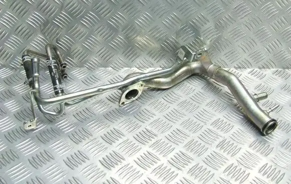 Volvo XC60 Engine coolant pipe/hose 