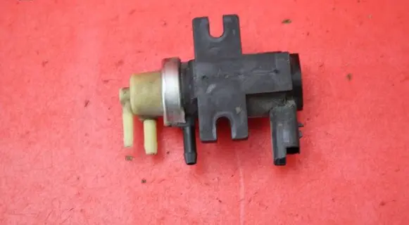Peugeot 508 RXH Vacuum valve 9661960380