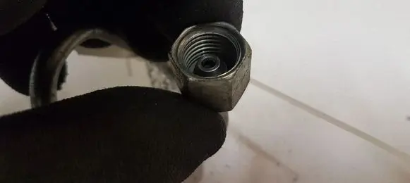 Volkswagen PASSAT CC Fuel injector supply line/pipe