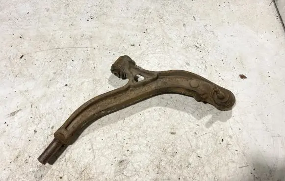 Chrysler Voyager Front lower control arm/wishbone 04694972ab
