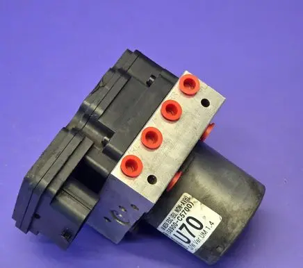 KIA Sorento ABS Pump 58910C5700 58900C5700