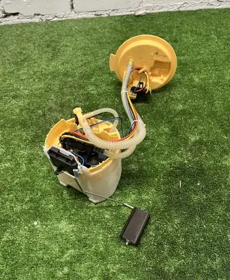 BMW X5 G05 In-tank fuel pump 9468622 7401430