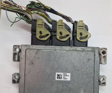 Ford Focus Engine control unit/module S180127024A BV6112A650CPA