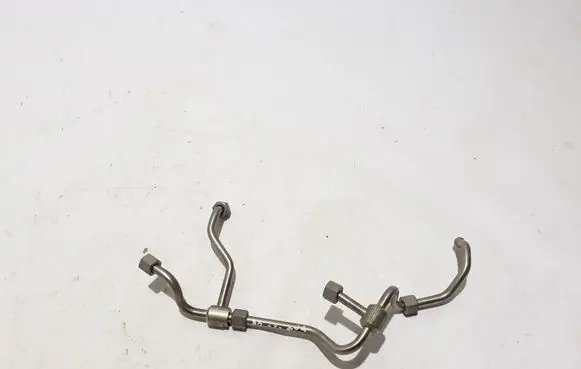 BMW X4M F98 Fuel injector supply line/pipe 8089948