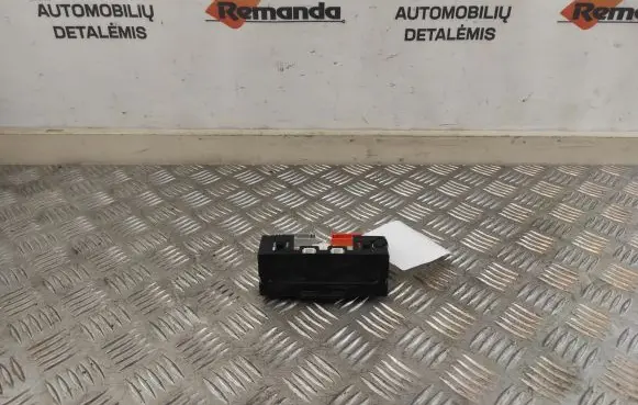 Renault Scenic I Screen/display/small screen P8200028364A
