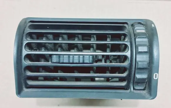 BMW 7 E32 Dashboard side air vent grill/cover trim 1375559 11585249