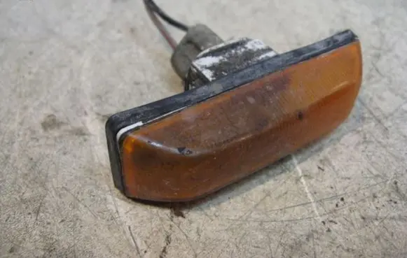 Renault Espace III Front fender indicator light