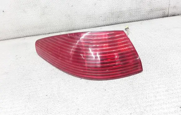 Peugeot 607 Rear/tail lights