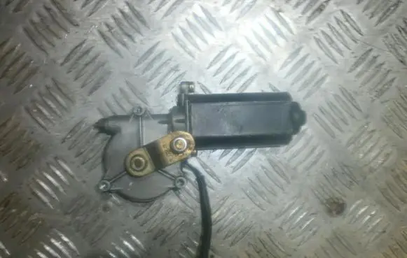 Mazda 626 Rear window wiper motor 8491004710