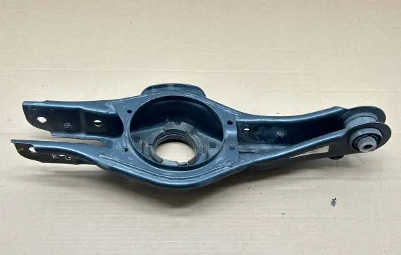 Hyundai Tucson IV NX4 Rear upper control arm/wishbone 55210N9050