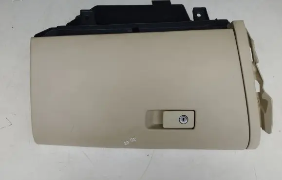 Volvo XC60 Glove box 30755651 1286178