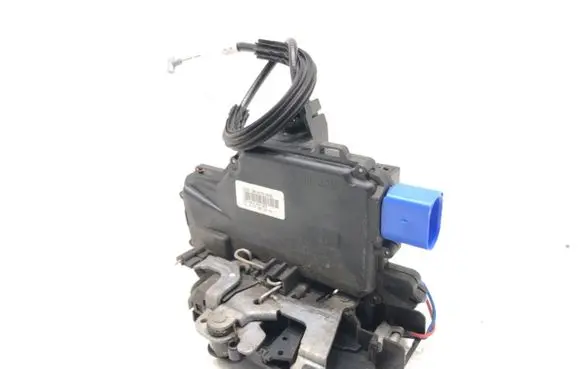 Skoda Fabia Mk1 (6Y) Front door lock 3B1837016CE