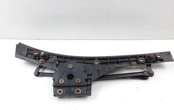 Front wiper linkage