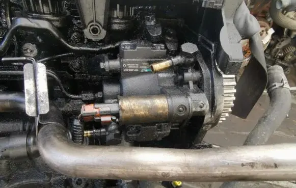Mazda 2 Fuel injection high pressure pump 9651590880
