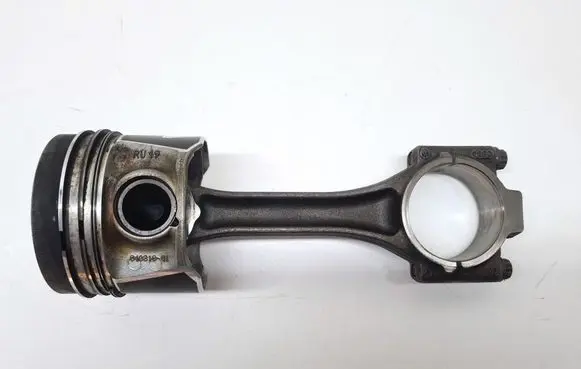 Piston with connecting rod