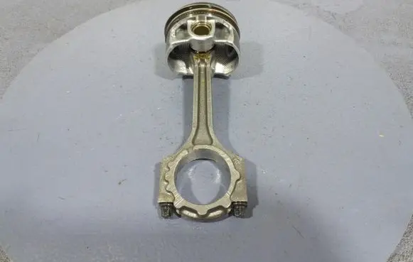 Hyundai i20 (PB PBT) Piston 