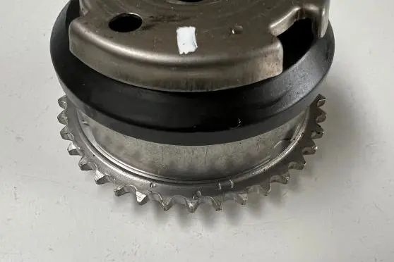 BMW 3 E90 E91 Camshaft vanos timing valve 7578877 7583207 11367583207