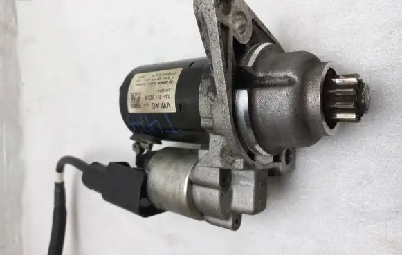 Volkswagen Caddy Starter motor 0AH911023A 0001120410
