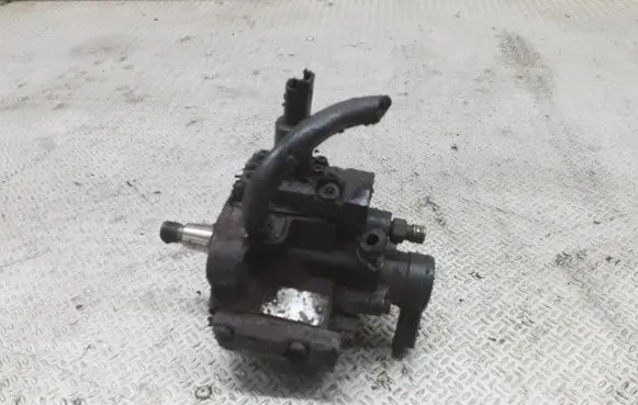 Fuel injection high pressure pump