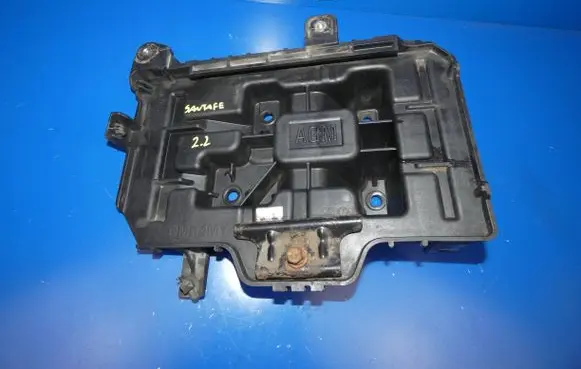 Hyundai Grand Santa Fe NC Battery bracket 