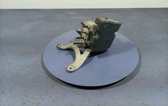 Opel Insignia A ABS Pump 84330137