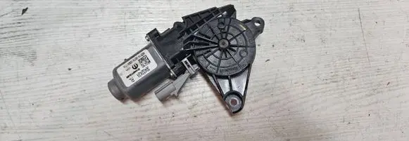 Chrysler Pacifica Rear door window regulator motor 3043242A