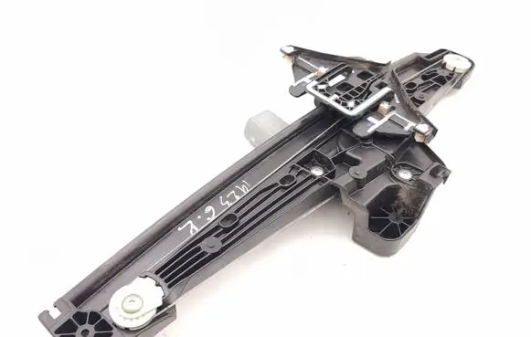 Peugeot 3008 III Rear door window regulator with motor 9858286980 9839958580