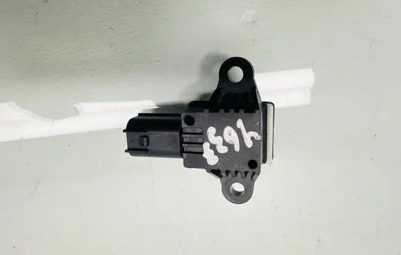 Volvo V90 Cross Country Airbag deployment crash/impact sensor 31406731