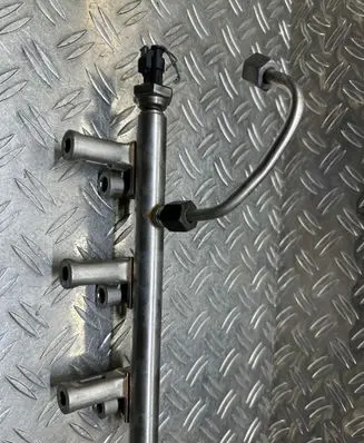 Citroen C4 Cactus Fuel main line pipe 9811353880