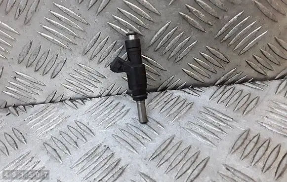 Audi TT Mk1 Fuel injector 18000280155897