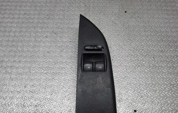 Skoda Fabia Mk1 (6Y) Electric window control switch
