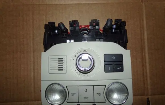 Volkswagen Jetta VI Front seat light