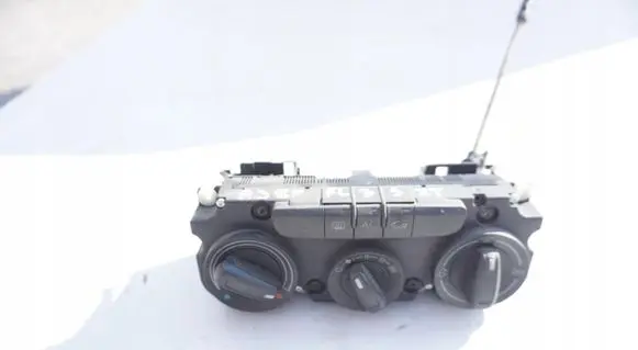 Audi A3 S3 8P Climate control unit