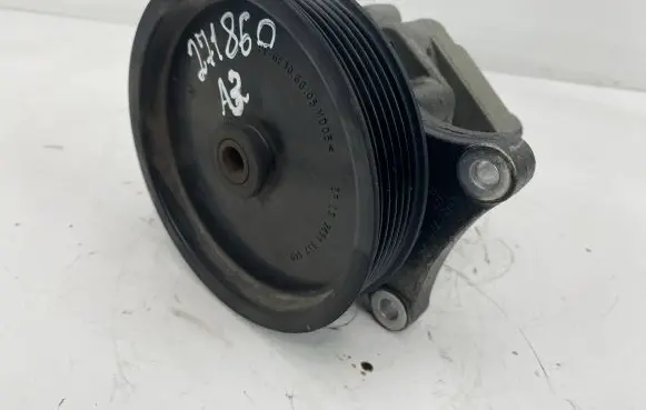 Mercedes-Benz E W212 Power steering pump A0064666801