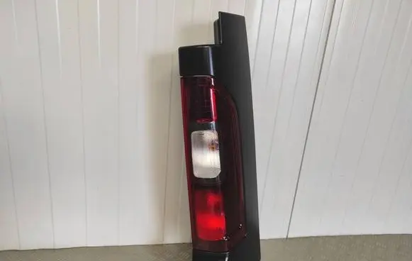 Renault Trafic III (X82) Rear/tail lights 265A19592R