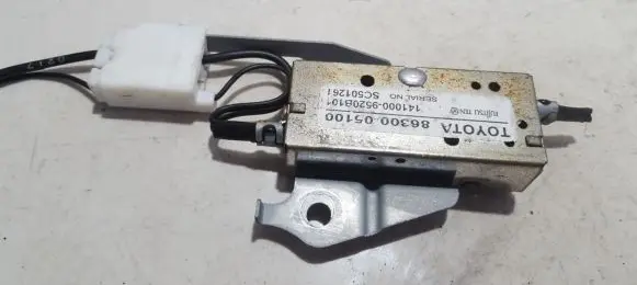 Toyota Avensis T250 Antenna control unit 8630005100 86300-05100