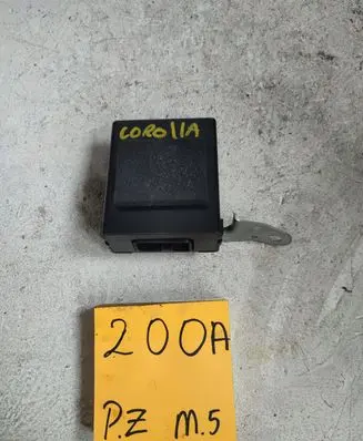 Toyota Corolla Verso E110 Door central lock control unit/module 92849328