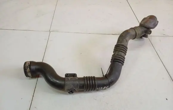 Opel Astra J Intercooler hose/pipe 