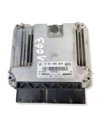 Opel Insignia A Engine control unit/module 55585024 55579447 0281018769