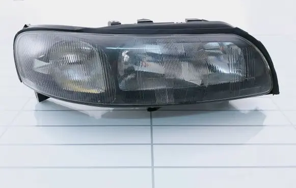 Volvo V70 Headlight/headlamp 07181310 20A433B