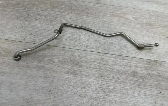 Porsche Panamera (970) Fuel injector supply line/pipe 94811023523