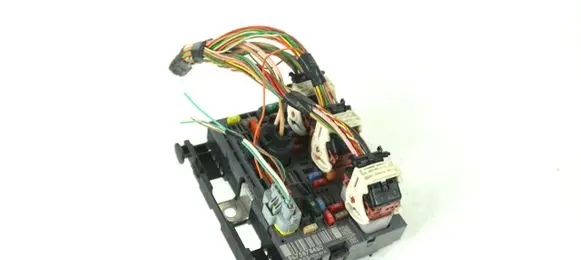 Peugeot 308 BSM Control unit 9675878480 BSMR0500